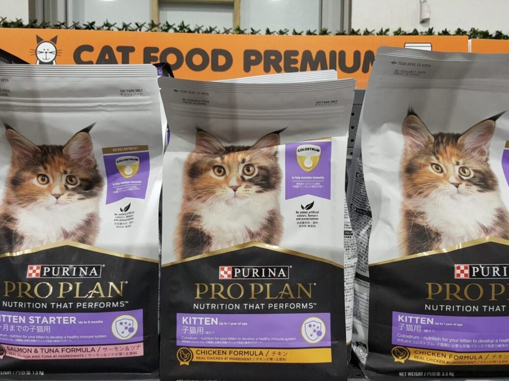 Purina Pro Plan cat food on sale in Newcastle, Australia, November 2021